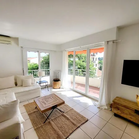 Center Of Antibes, Les Amaryllis - 3 Rooms, 5 Minutes From The Beaches